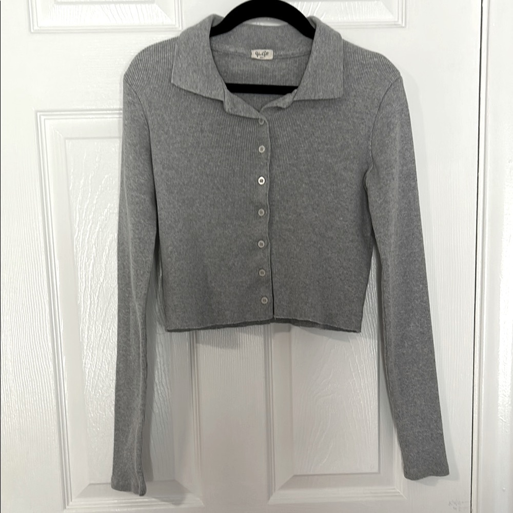 Brandy Melville Gray Ribbed Top